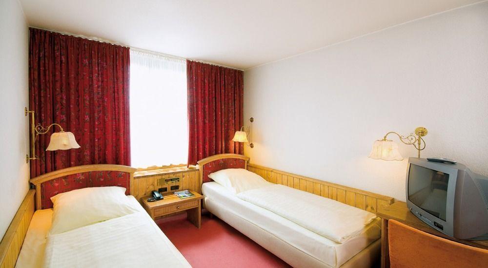 Regent 4*
