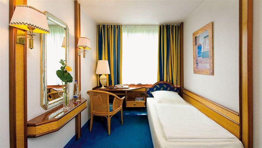 Regent 4*